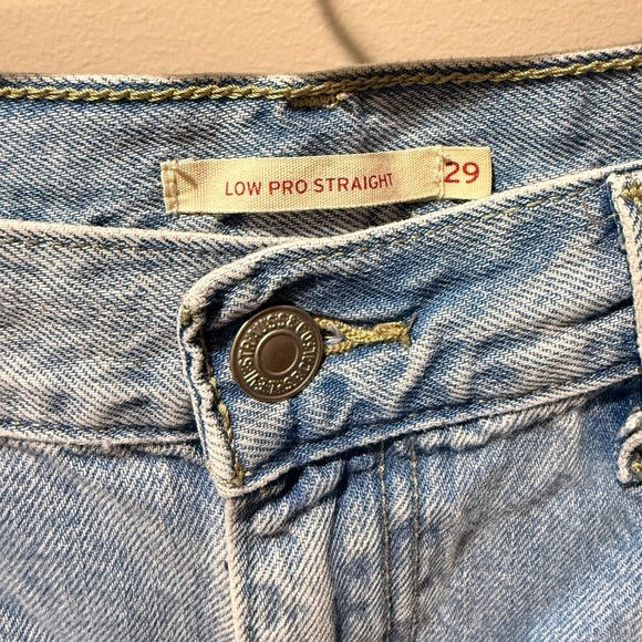 Levi's Light Blue Straight Leg Jeans with Distressed Detail - Picture 2 of 3